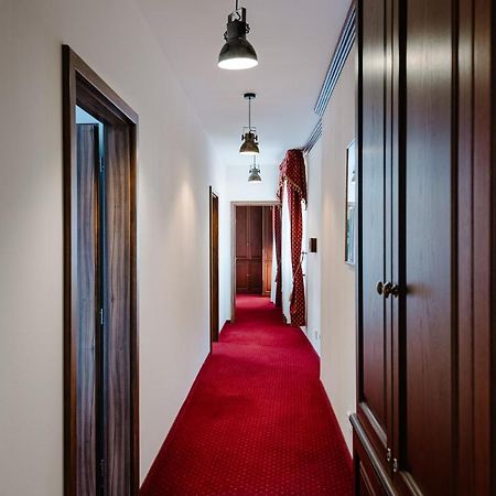 Petra Inn Apartments In Historical Palace Bratislava Dış mekan fotoğraf