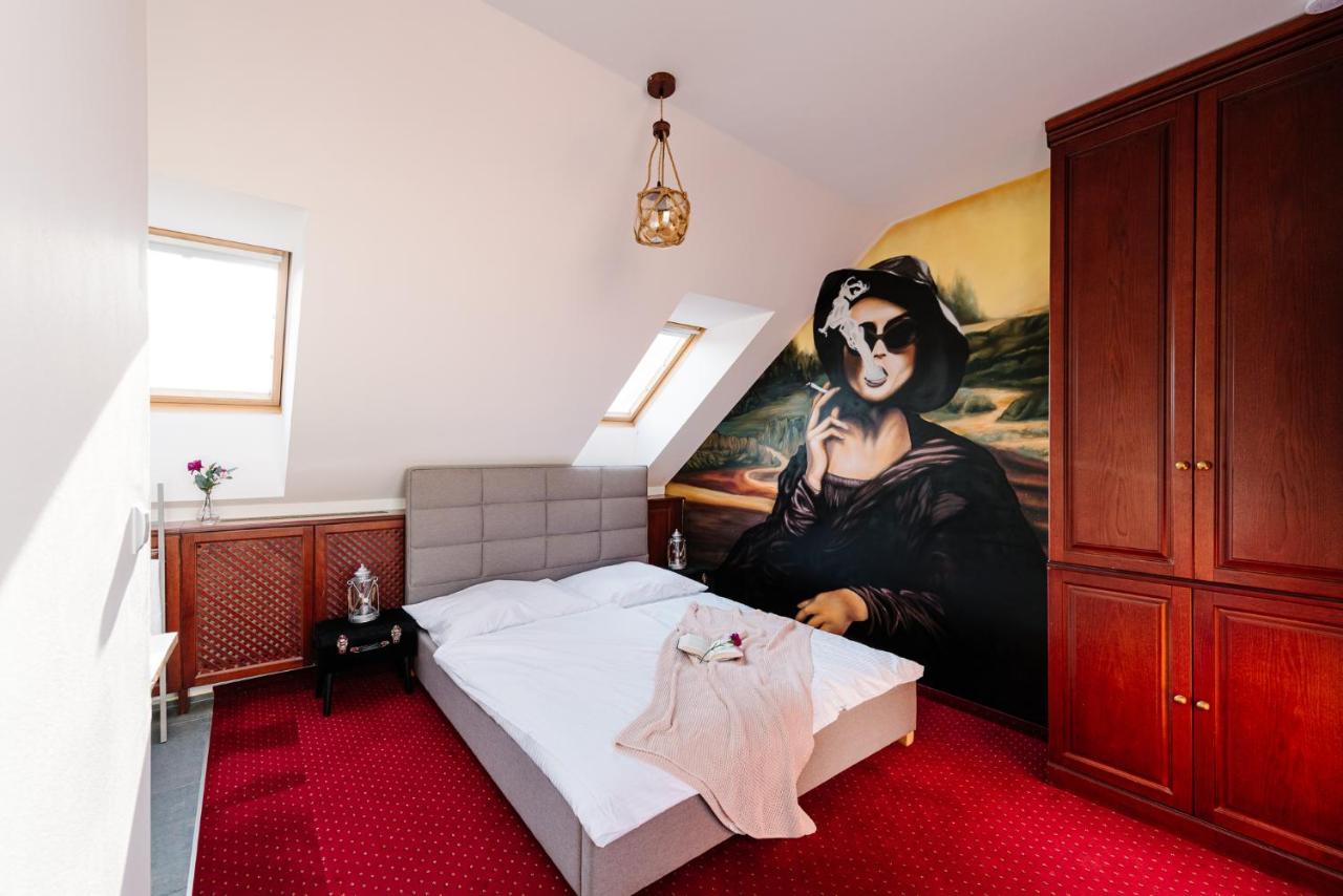 Petra Inn Apartments In Historical Palace Bratislava Dış mekan fotoğraf