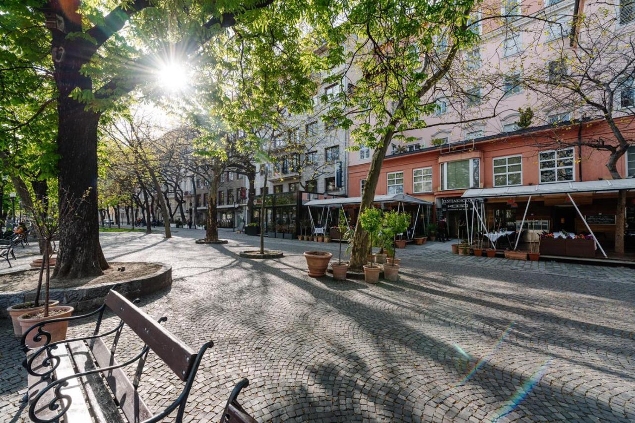 Petra Inn Apartments In Historical Palace Bratislava Dış mekan fotoğraf