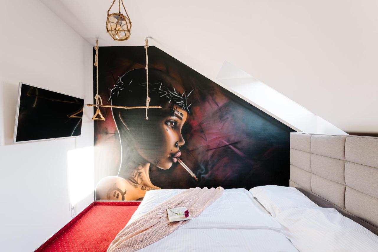 Petra Inn Apartments In Historical Palace Bratislava Dış mekan fotoğraf