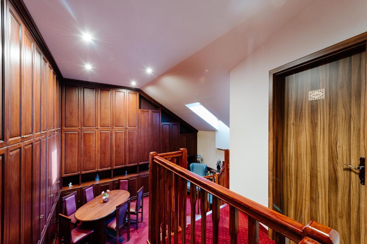 Petra Inn Apartments In Historical Palace Bratislava Dış mekan fotoğraf